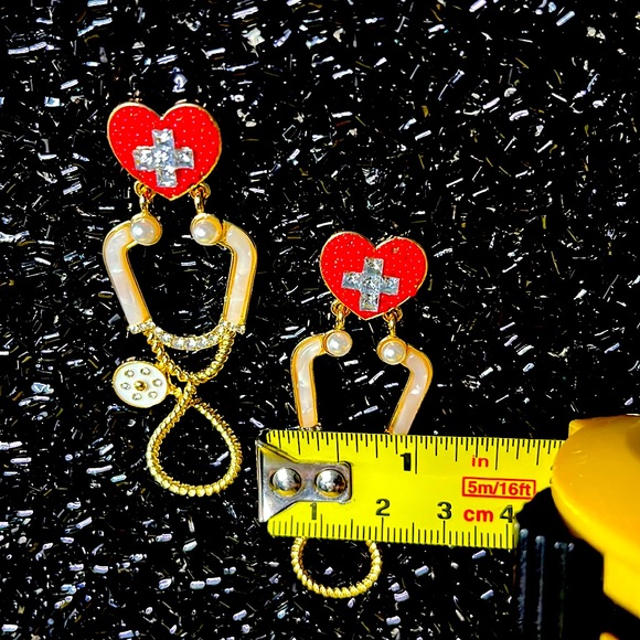 Stethoscope Earrings Calling all medical Personnel - Picture 7 of 16